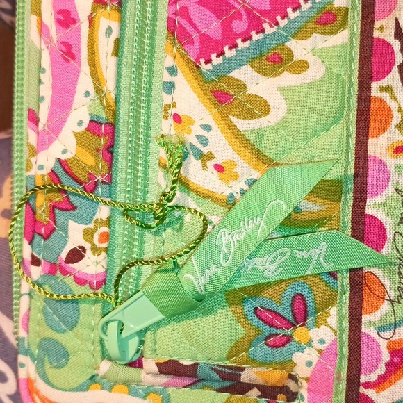 Vera Bradley Turn Lock Wallet"Tutti-frutti" pattern Paisley. Multiple colors. - Picture 7 of 7